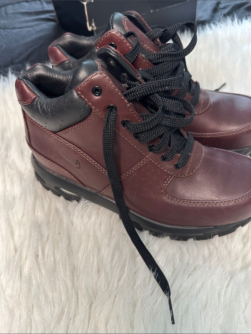 Kids Casual Leather Lace-Up Shoes in Burgundy Nike act boots size 6.5 - Picture 3 of 3